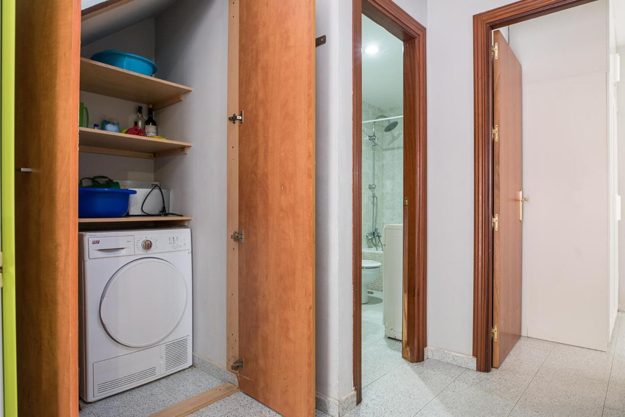 Malagaonbeach 1 - Two Bedrooms - Up To 3 People - 10 Meters Beach Bagian luar foto