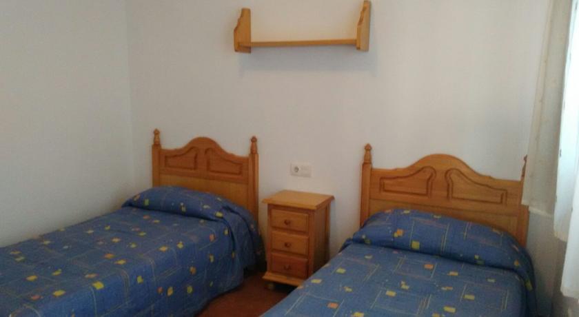 Malagaonbeach 1 - Two Bedrooms - Up To 3 People - 10 Meters Beach Ruang foto