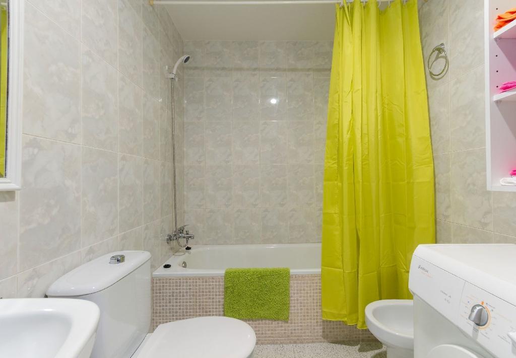 Malagaonbeach 1 - Two Bedrooms - Up To 3 People - 10 Meters Beach Ruang foto