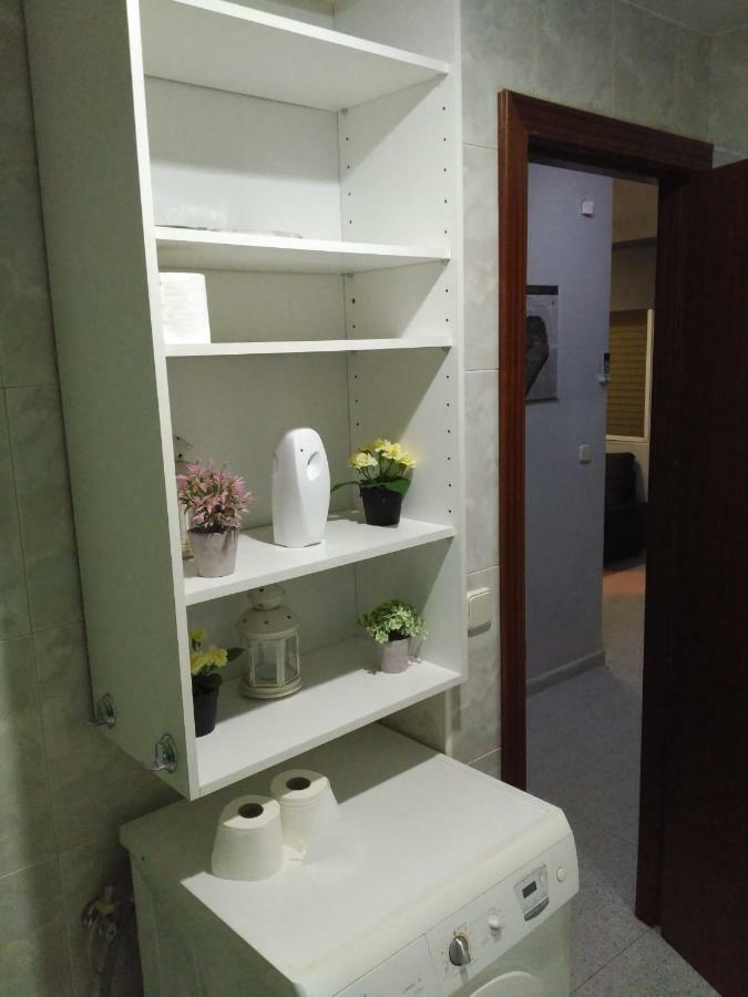 Malagaonbeach 1 - Two Bedrooms - Up To 3 People - 10 Meters Beach Bagian luar foto